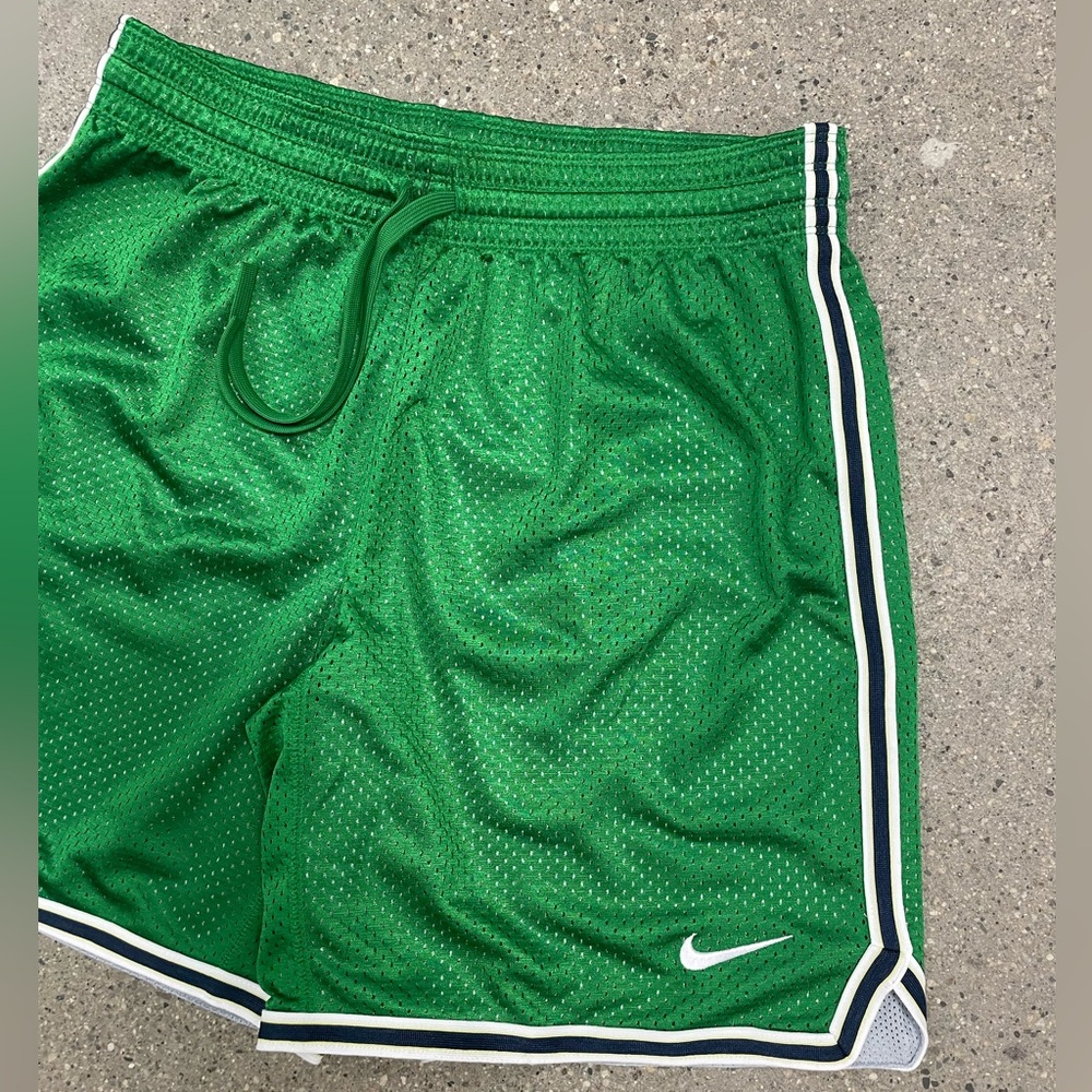Super Rare Vintage 90s Nike America Soccer Shorts Green Satin Silky Glanz Small - Picture 4 of 9